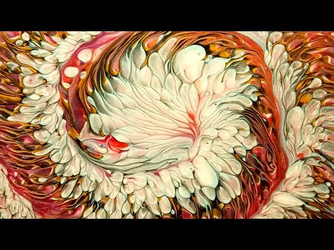 210 White Lotus Cloud Split Cup Pour Fluid Art