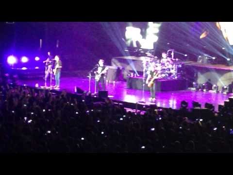 Nickelback - Savin Me (live @ forumd'Assago Milan)