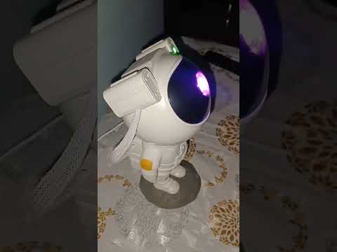 Astronaut Night Lamp