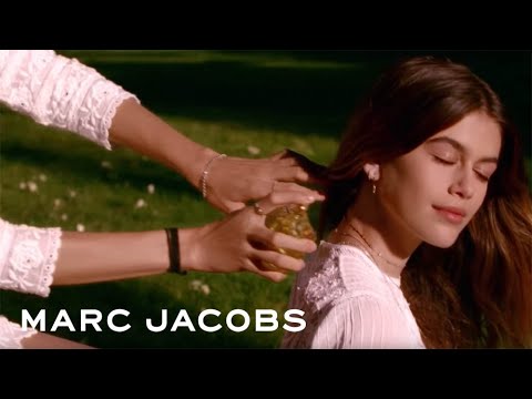 Marc Jacobs Daisy Dream EDT tualetinis vanduo unisex, 30 ml video