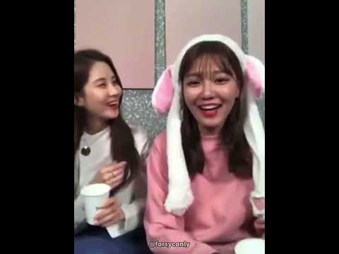 Jung Kyungho spamming comments on Sooyoung’s IG live 😂 #snsd #sooyoung #kpop #girlsgeneration