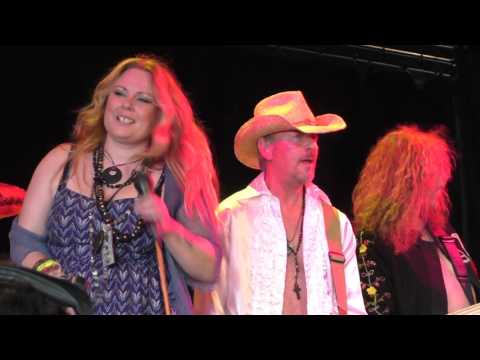 Miss Led - Whole Lot of Love + Medley