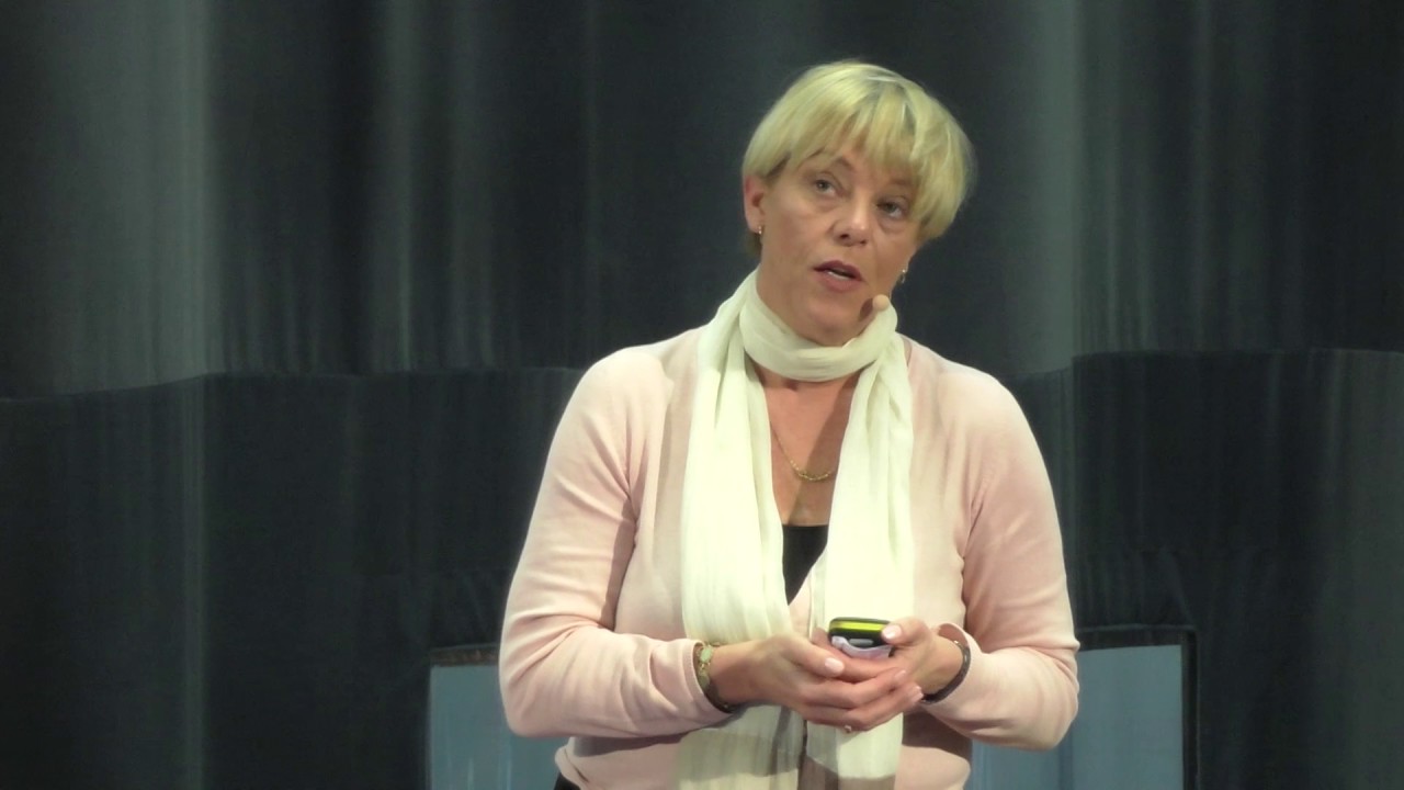 How cross-cultural understanding can help us to see each other | Simone Buijzen | TEDxSittardGeleen