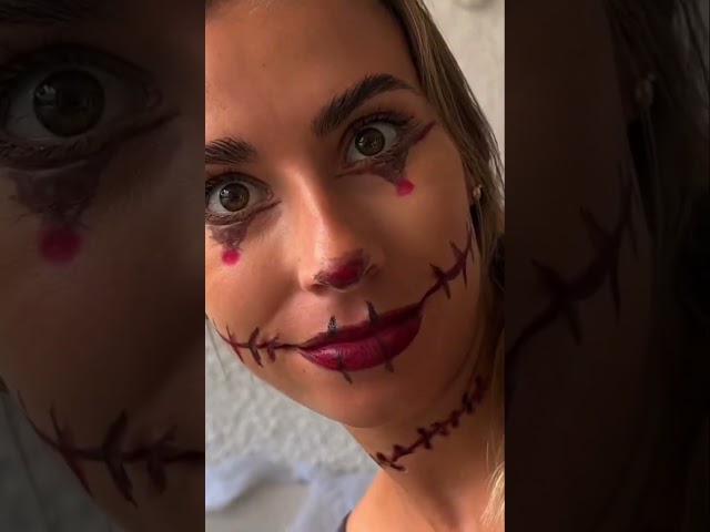 Vídeo relacionado con Tatuajes Temporales (10 Hojas),Cicatrices Halloween, Falsa Heridas Tatuaje,Zombie Tattoo para Cara, Especial Fx Costume Maquillaje Accesorios
