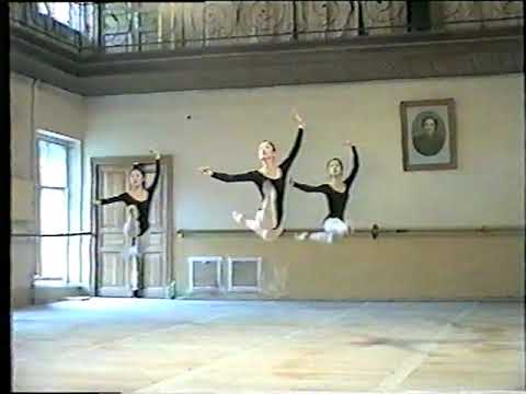 Vaganova Ballet Academy, 7th year, jumps - grande jete