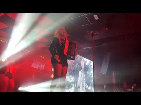 Grupo Beatriz feat Rodrigo Tapari - Reproches de este amor