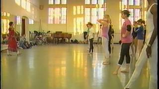 Odissi Dance Master Class by Sharon Lowen with Guru Kelucharan Mohapatra-Dance Dept U of Iowa 1985