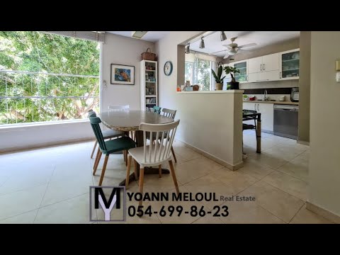 LARGE 4 ROOMS APARTMENT FOR SALE IN EAST PRIME LOCATION RA'ANANA