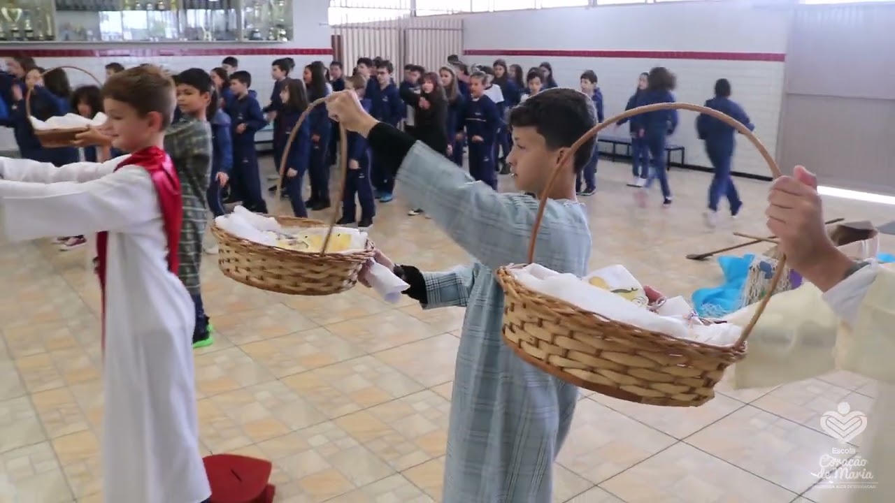 Teatro: A Multiplicação de Pães e Peixes - 4° Ano A e B