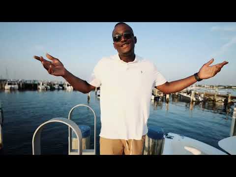 Mark Dwyer - Hola Mami (Official Music Video)