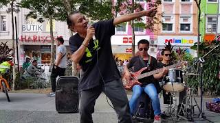 Download lagu dendang remaja-pak jaga feat Redeem buskers cover A.romzi & the hooks mp3 Download lagu dendang remaja-pak jaga feat Redeem buskers cover A.romzi & the hooks mp3