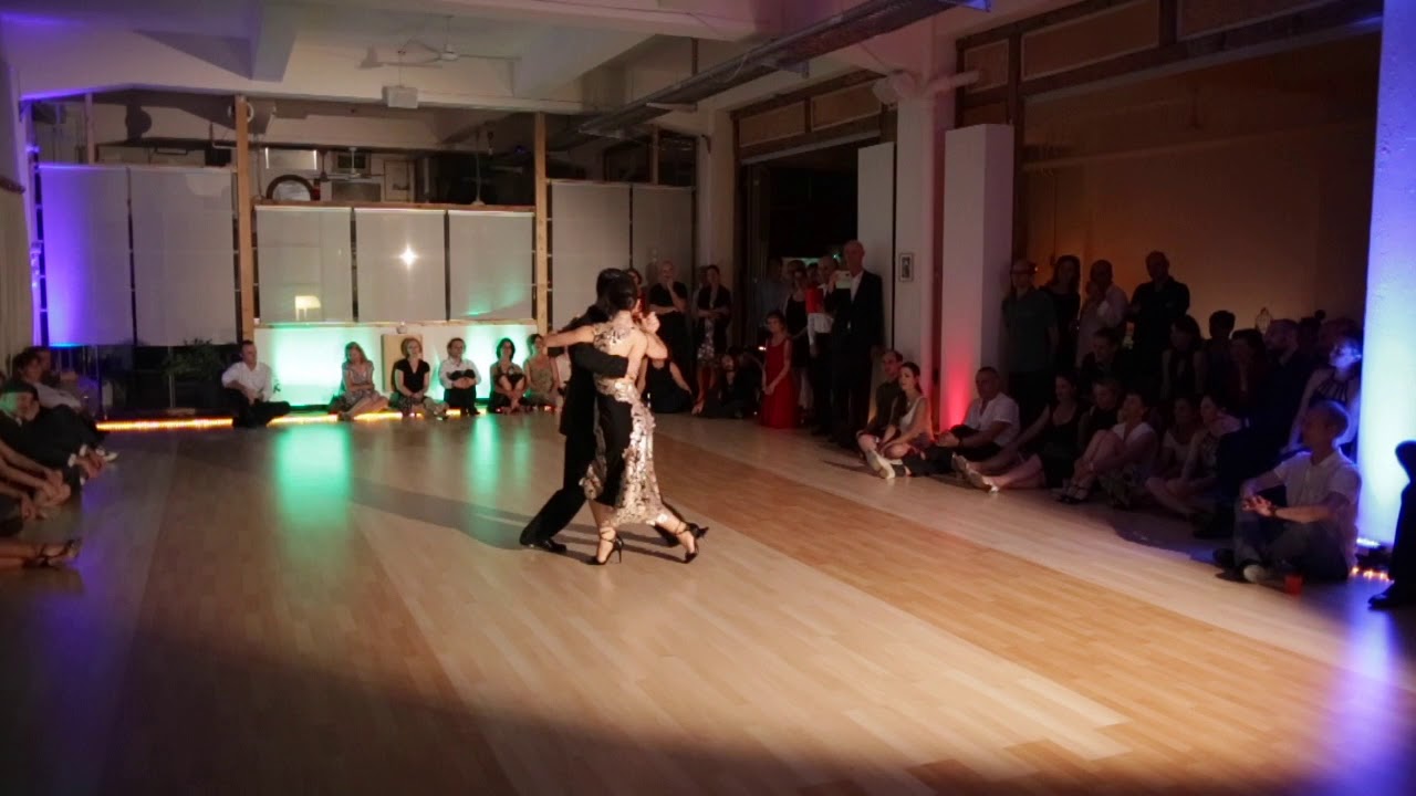 Marianna Koutando et Vaggelis Hatzopoulos at Milonga de la Farmacia, Lausanne, 19.05.2018. Tango 2