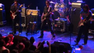 The Breeders - Shocker in Gloomtown / Head To Toe / Happiness Is a Warm Gun - Paris 2013