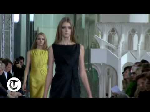 valentino fall rtw 2009 - paris fashion week