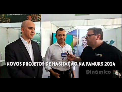 Sec. Estadual Carlos Gomes e O Sec. Nacional da Habitação Hailton Madureira de Almeida na FAMURS/24
