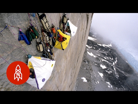 山の上で寝るとどんな気持ちになるのか (What It Feels Like to Sleep on the Side of a Mountain)