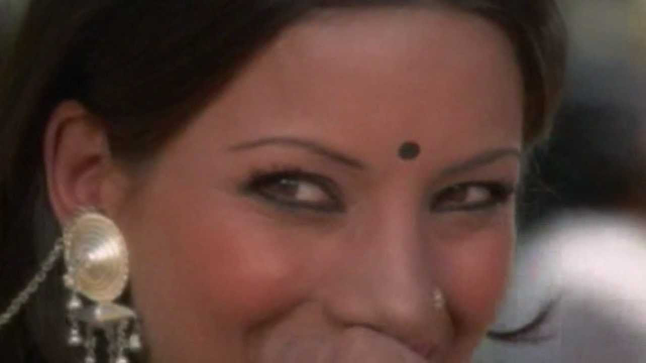 Pyaar Kaagaz Pe Lyrics  | Hira Aur Patthar | Shashi Kapoor, Shabana Azmi | Kishore Kumar | Anandji Virji Shah, Kalyanji Virji Shah