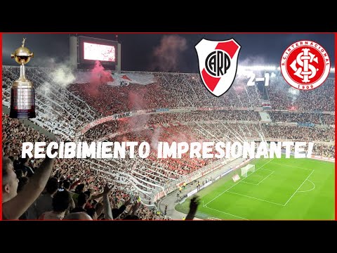 "RECIBIMIENTO IMPRESIONANTE! | River Plate vs Inter (Bra) | 8vos" Barra: Los Borrachos del Tablón • Club: River Plate
