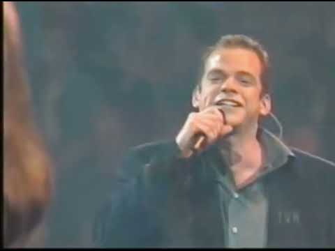 Céline Dion I Am Your Angel duet with Garou (Millennium Concert 1999)