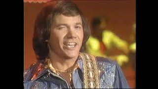 DAVID GATES (1978) - American Bandstand ("Goodbye Girl" and "Hold Tight")