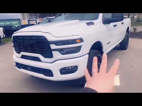 2026 Ram 2500 Big Horn 4x4 Crew Cab 6'4" Box in Bright White for sale at Kitchener Chrysler Dodge Jeep Ram in Kitchener, ON