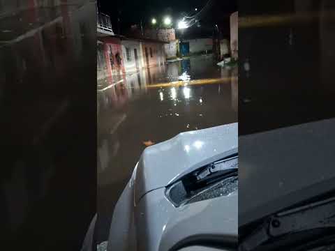 MORADORES DA RUA DO CAMPO, EM TRIZIDELA DO VALE, FICAM ILHADOS NAS PRIMEIRAS CHUVAS