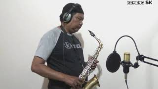 Download lagu Terguncang cover saxophone dangdut sederhana by wa komeng. mp3