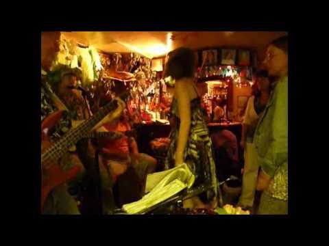 The Dambuskers - Barefoot Stomp - 2010 Appledore Folk Rock