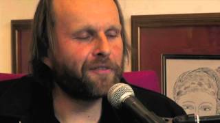 Admiral Freebee - Hesitation (Live)