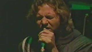 pearl jam - footsteps (live)