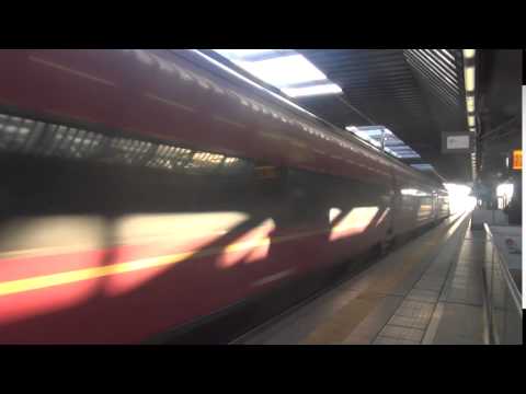 ITALO NTV. IN TRANSITO VELOCE A RHO FIERA. 29 - 12 - 2015.