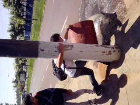 @gaaahpringles e @luiiiz_paulo Fazendo uma piscina na avenida , kaskkas -