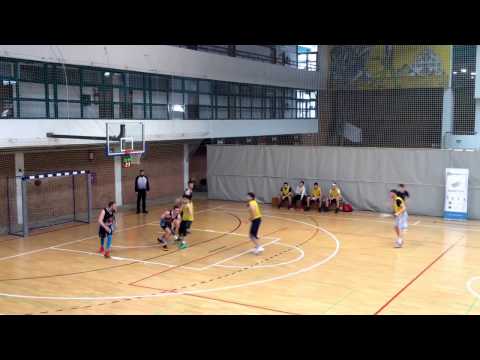 CHL 2016/17, 12th Rnd. - On Fire: Franjo Grbesic (Invicta) playing point guard!