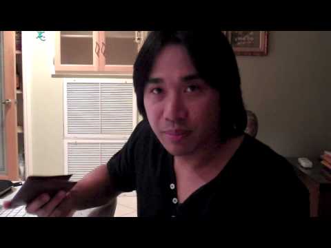 Noblezada shows off his favorite wallet, the Hip Pocket Bombshell