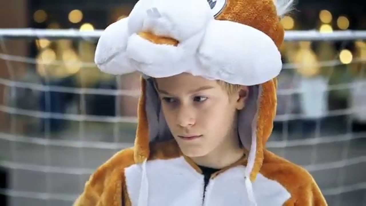 Panisk Paaske trailer