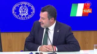 Salvini e Tajani: L'esenzione dal bollo è solo l'inizio», Meloni scherza: «State calmi, ci sente ...