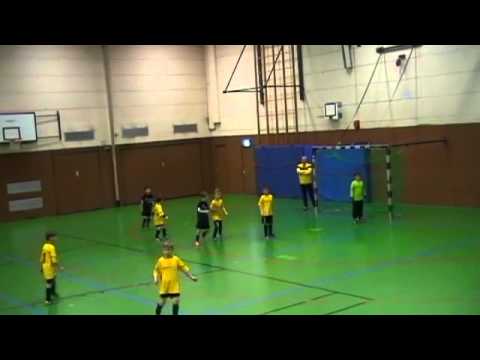 Am 12.01.2013 Hallenturnier gegen TSV Vellmar 2