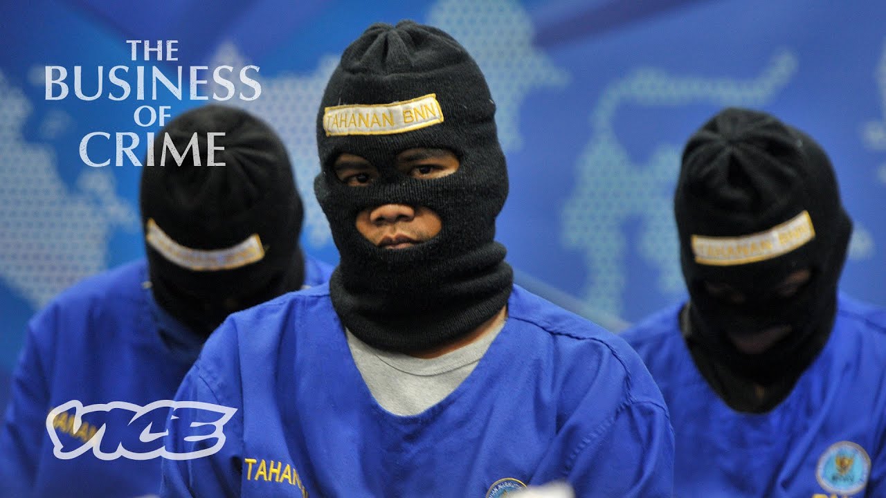 How to Smuggle Million-Dollar Goods | The Business of Crime