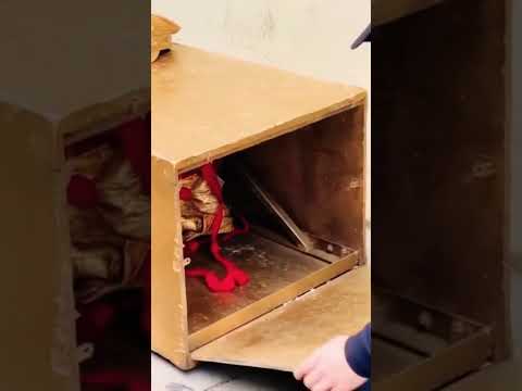 Gold man statue revealed how his daily routine works| Setting up process explained| Levetating trick