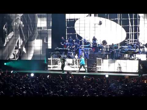 Jay-Z and Swizz Beatz - On To the Next One - Live at Yankee Stadium 9/13/10