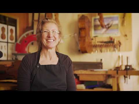 Geigenbauerin Susanne Ackermann