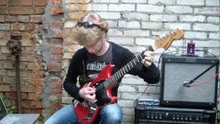 Video thumbnail for Express Guitar Review №4 - Tomson Mustang Japan Vintage by volksemen2