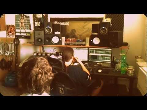 Killerpanda - 02 Nahrávání EP Na rovinu - Sezi (Na oprátku)