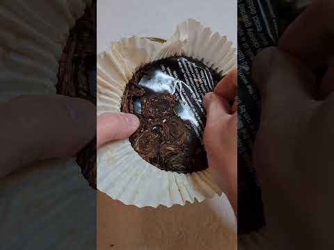 Opening a 12 Year Old Tin of Pipe Tobacco Mac Baren Dark Twist #pipesmoking #tobacco