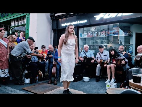 Beautiful Traditional Irish Dance at Fleadh Cheoil 2022 I Irish Traditional Music, Songs &  Dance