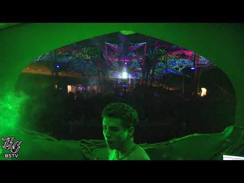 Dezzert / Desired reaction @ Mundo de Oz 10 anos . - like BSTV