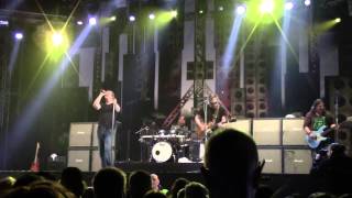 Eppu Normaali - Poliisi pamputtaa & Poliisi pamputtaa taas (live @ Himos, 24.6.2015)