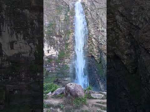 a MAIOR CACHOEIRA de Minas Gerais!   #serradacanastra #natureza #cachoeirasdobrasil