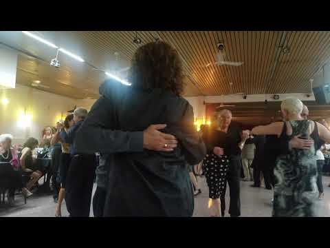 Susana Miller dancing to Gobbi, en Salon Rodriguez, Marta Fama milonga, August 2019