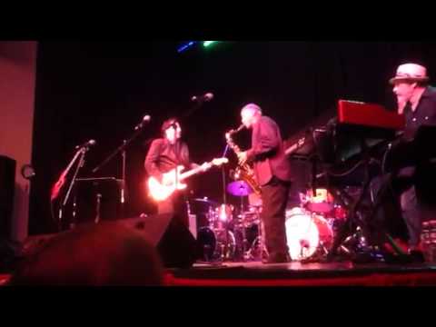 Charles Neville plays to ME!